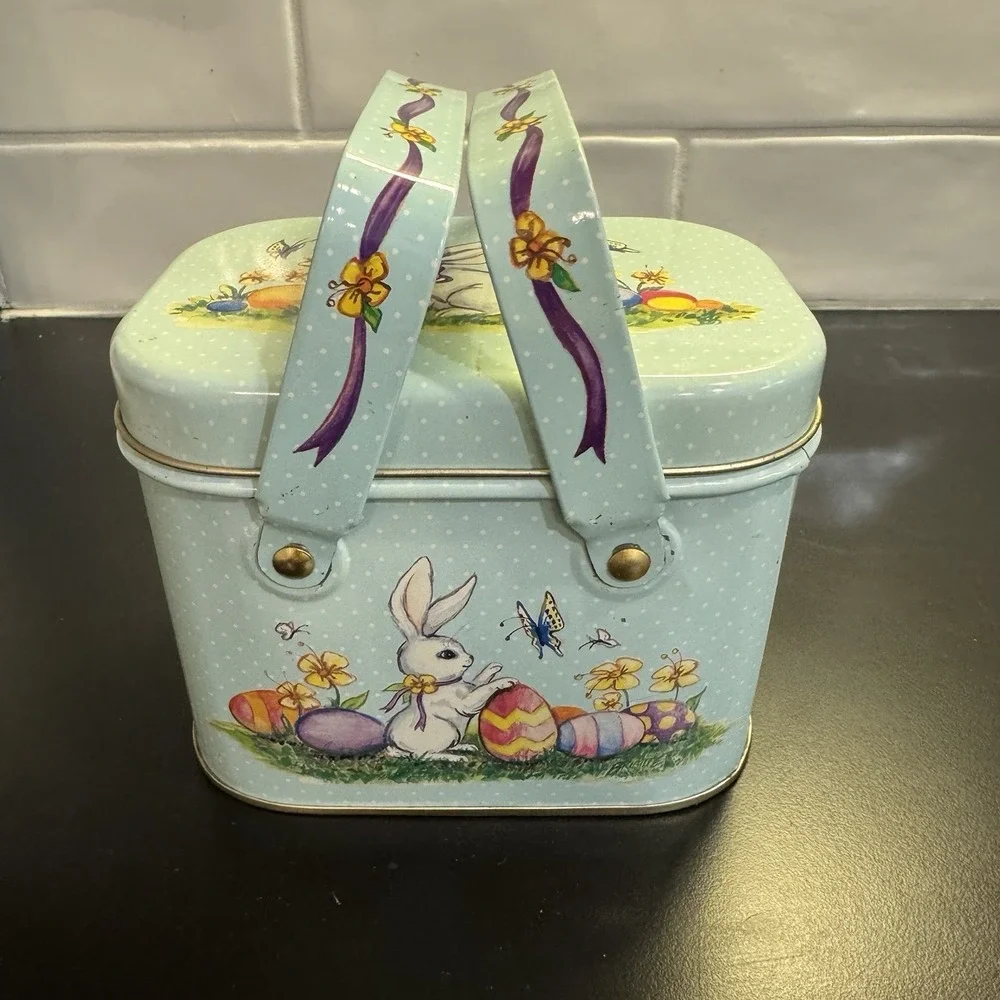 Easter Bunny‎ double handled tim from Hong Kong